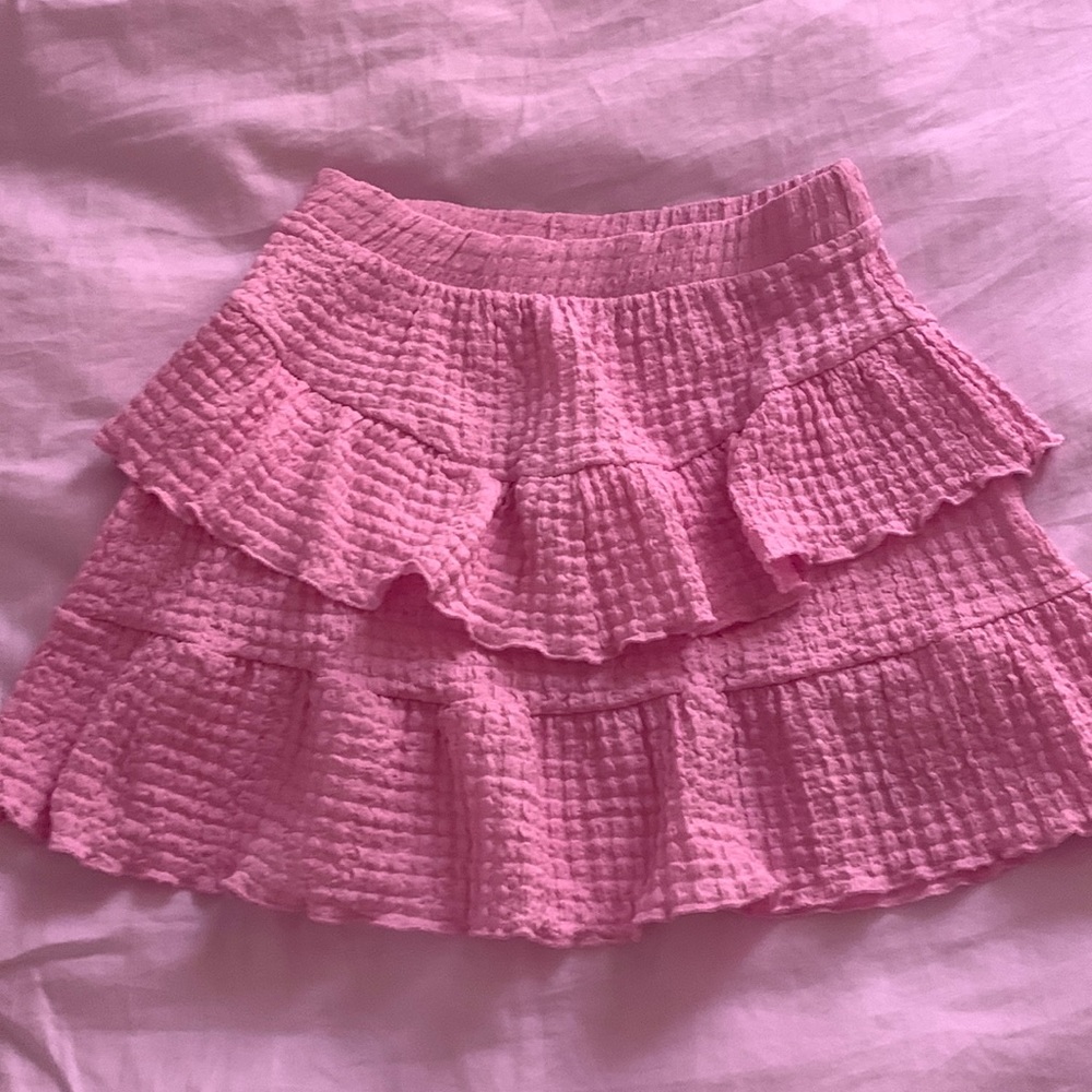 Selling a kids Zara skirt for $20, in a size 13-14